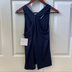 Beyond Yoga Crossover Lightweight Top Navy
